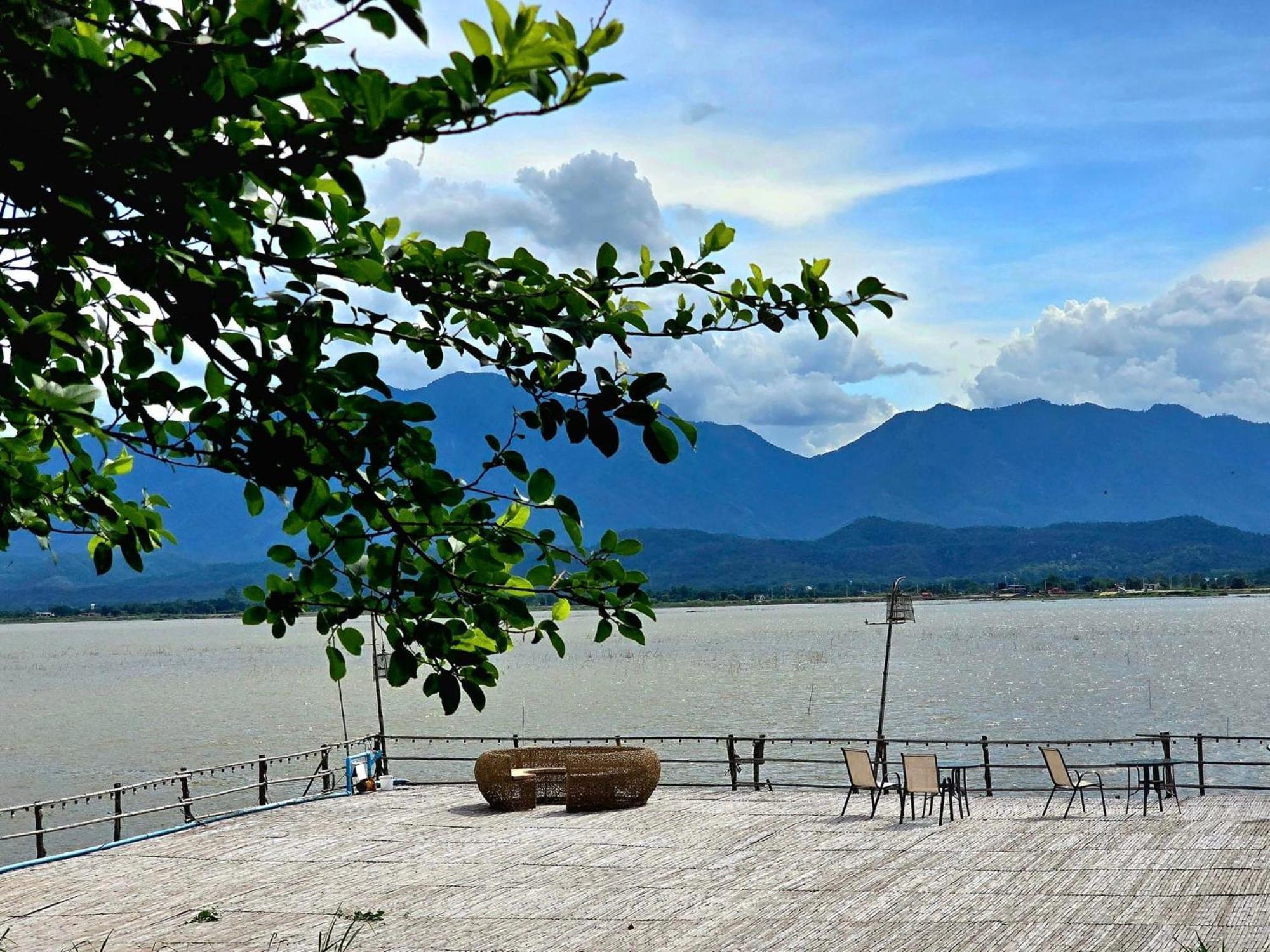 Naga Tara Boutique Resort Phayao Ngoại thất bức ảnh
